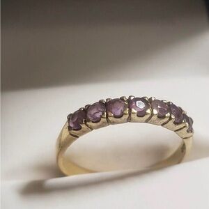 Elegant Gold and Purple Stone Ring